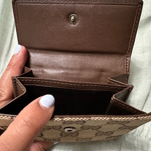 Authentic,Gucci monogram wallet with coin compartment and card slots. Preloved! - Picture 9 of 9